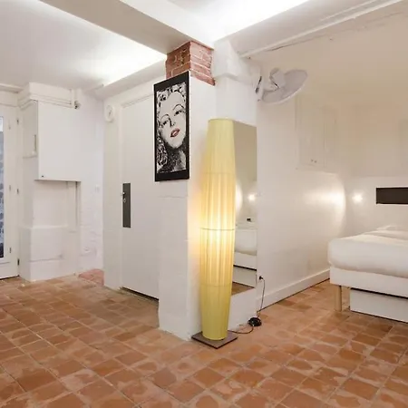 Atypical Flat - Place Des Vosges - 4 People * Paris