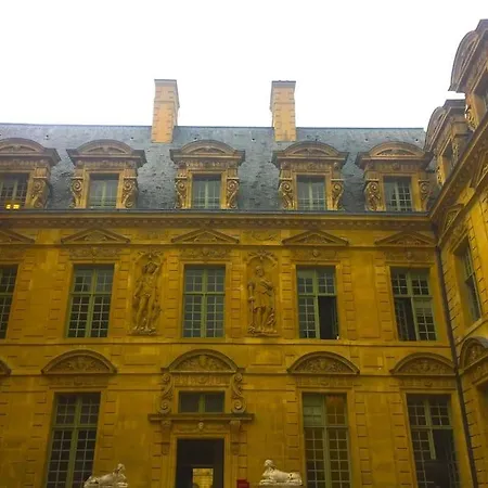 Daire Atypical Flat - Place Des Vosges - 4 People