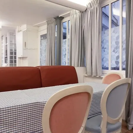Apartment Atypical Flat - Place Des Vosges - 4 People *